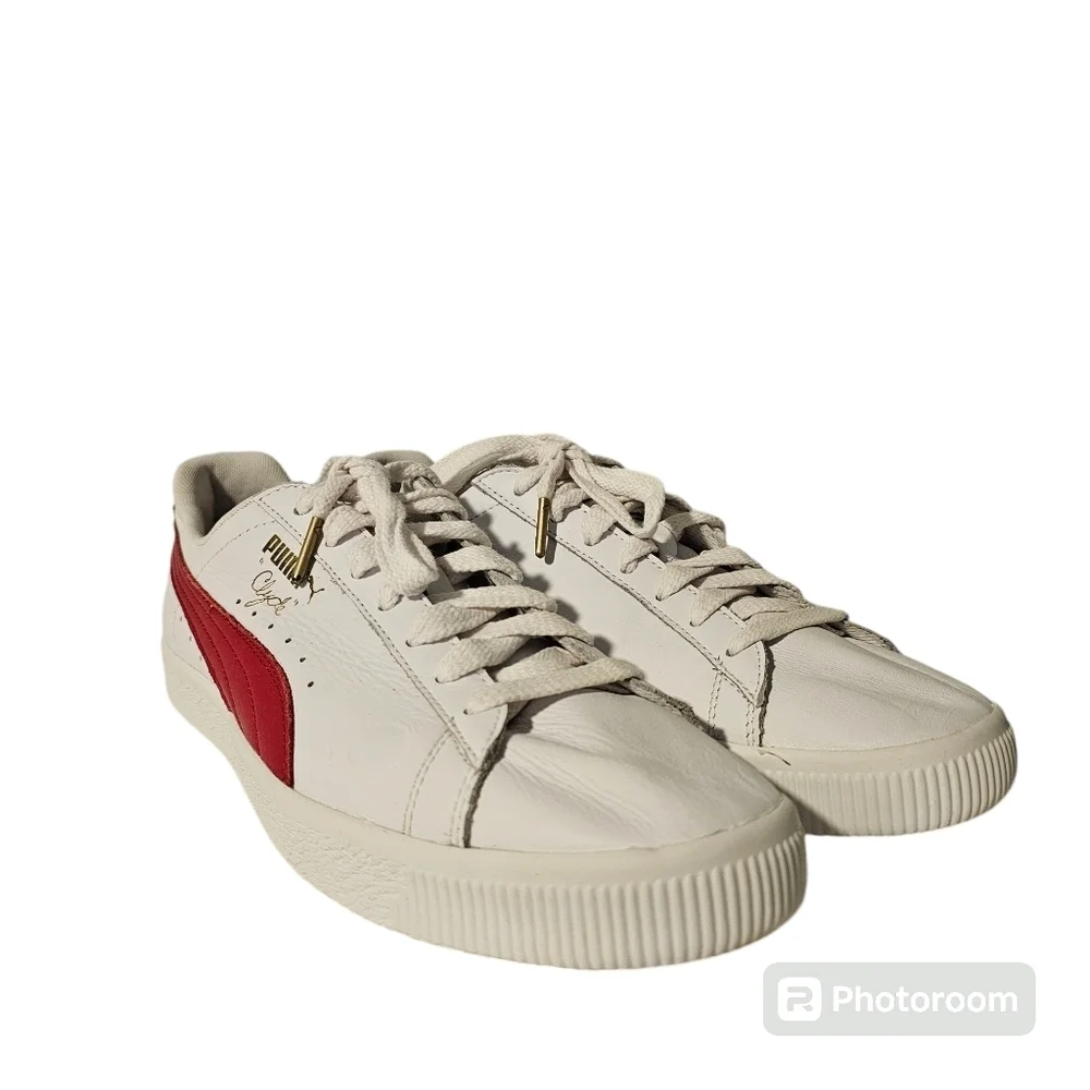 PUMA Clyde Core Foil Men's Sneakers